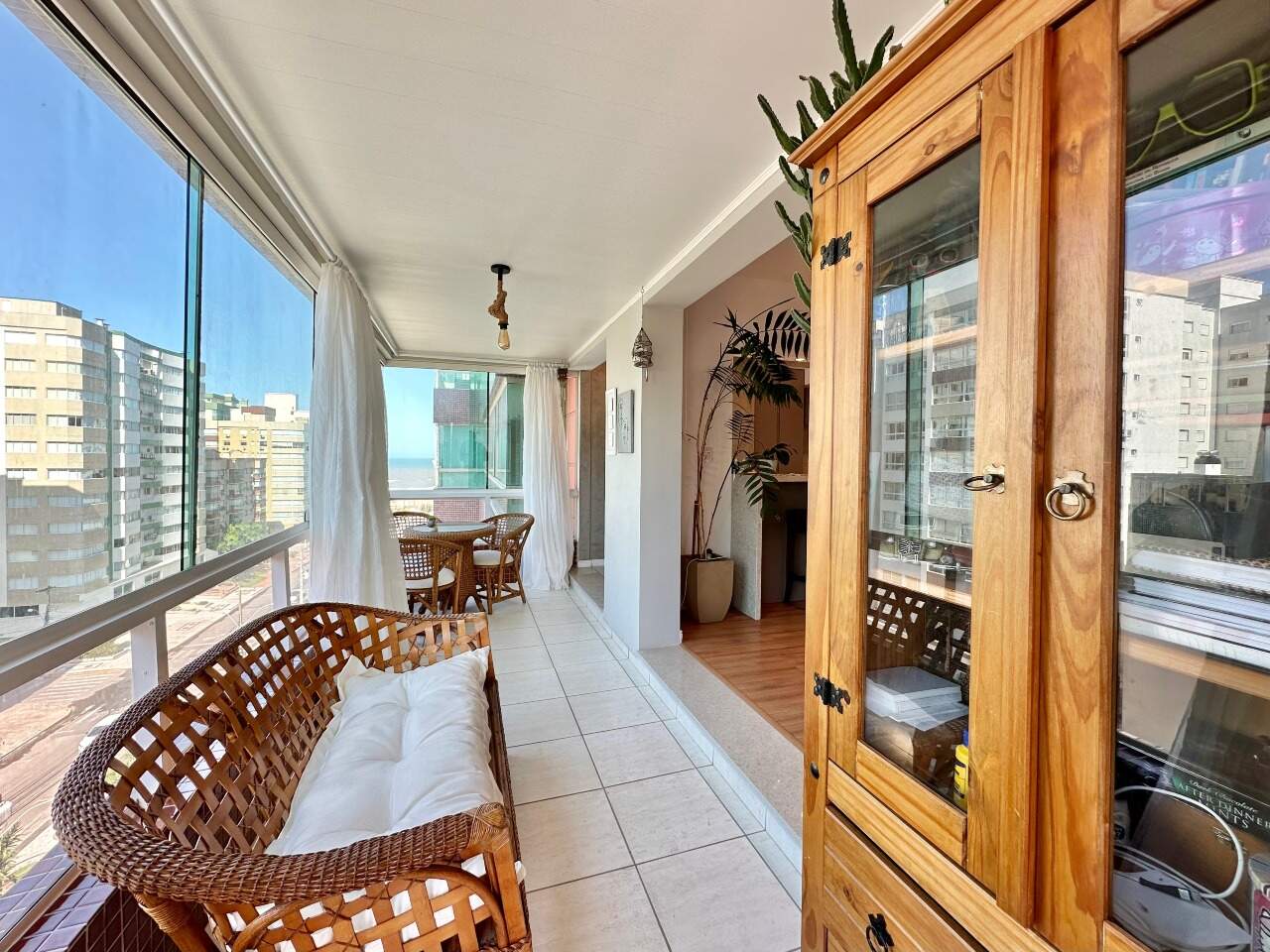 Apartamento à venda no Zona Nova: 
