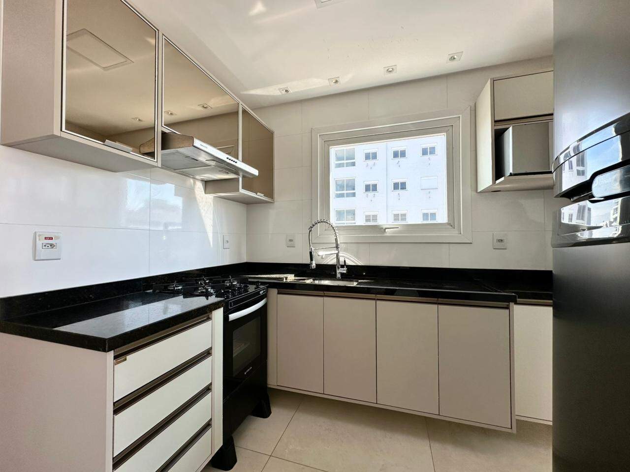Apartamento à venda no Zona Nova: 