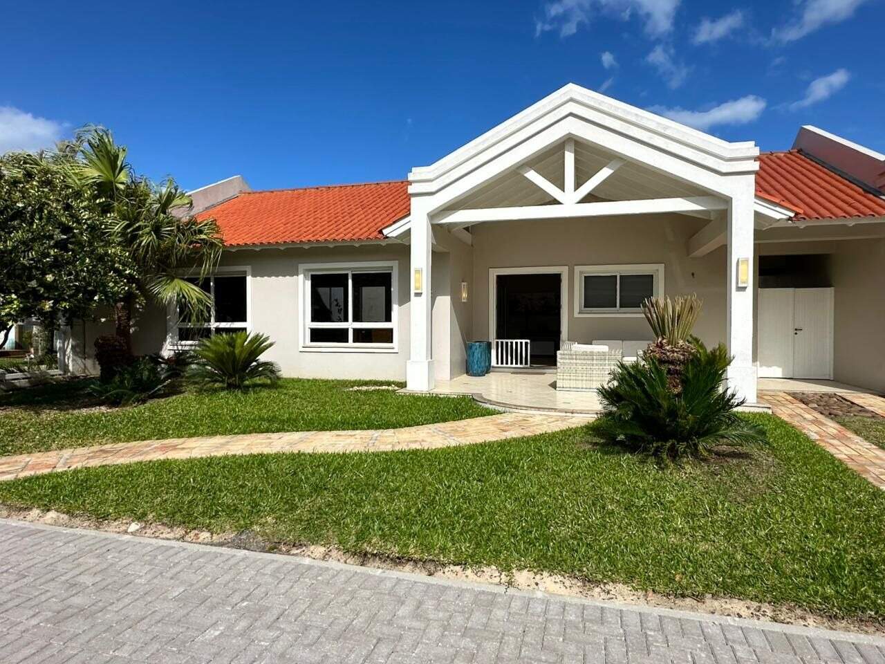 Casa em Condomínio à venda no Condomínio Xangri-lá Villas Resort: 