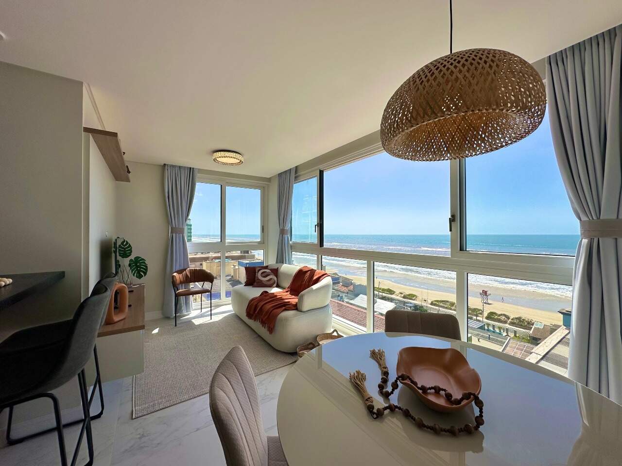 Apartamento à venda no Zona Nova: 