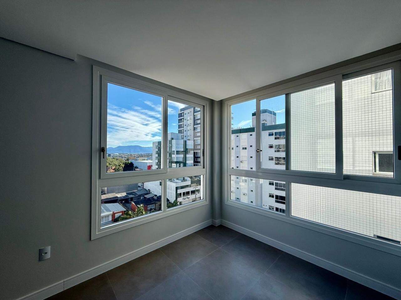 Apartamento à venda no Zona Nova: 