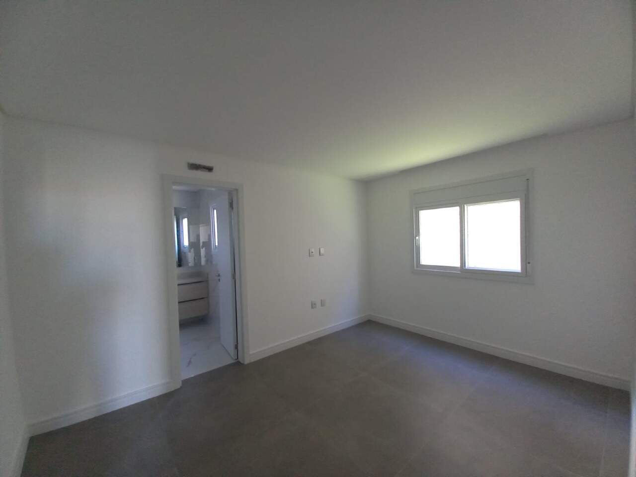 Casa à venda no Jardim Beira Mar: 
