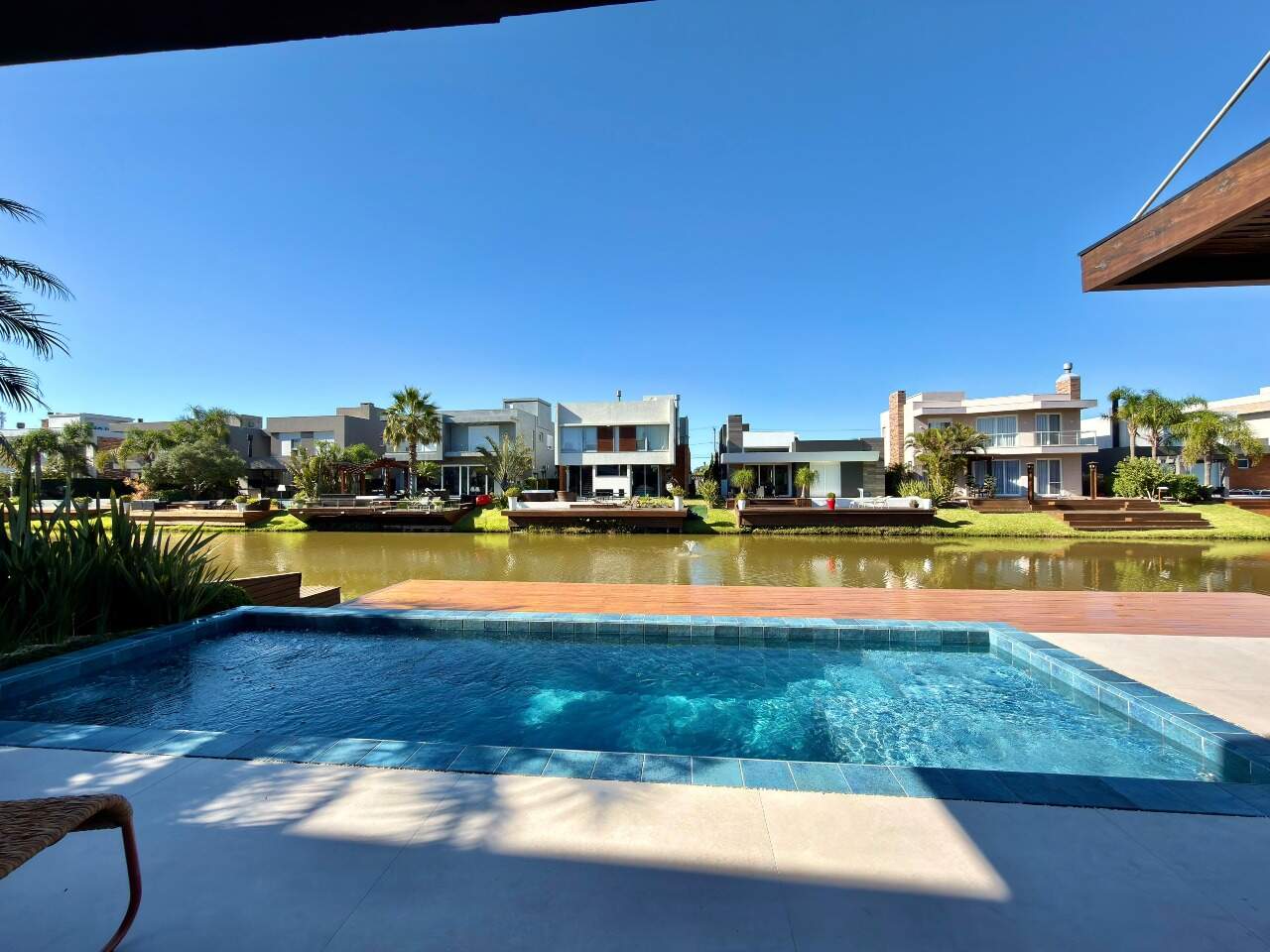 Casa em Condomínio à venda no Condomínio Malibu Beach: 