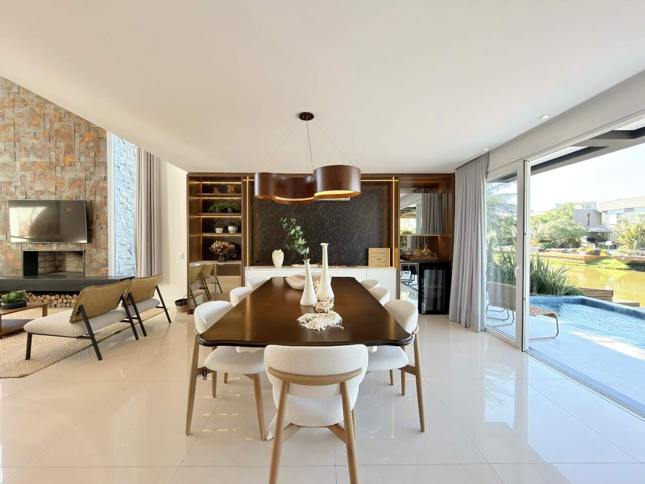 Casa em Condomínio à venda no Condomínio Malibu Beach: 