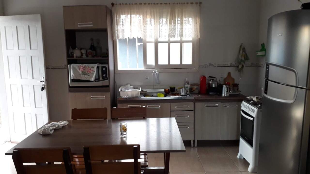 Casa à venda no Village: 