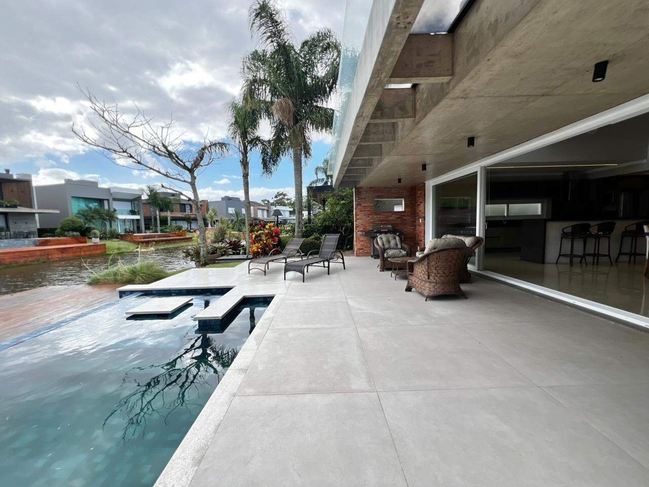 Casa em Condomínio à venda no Condomínio Malibu Beach: 