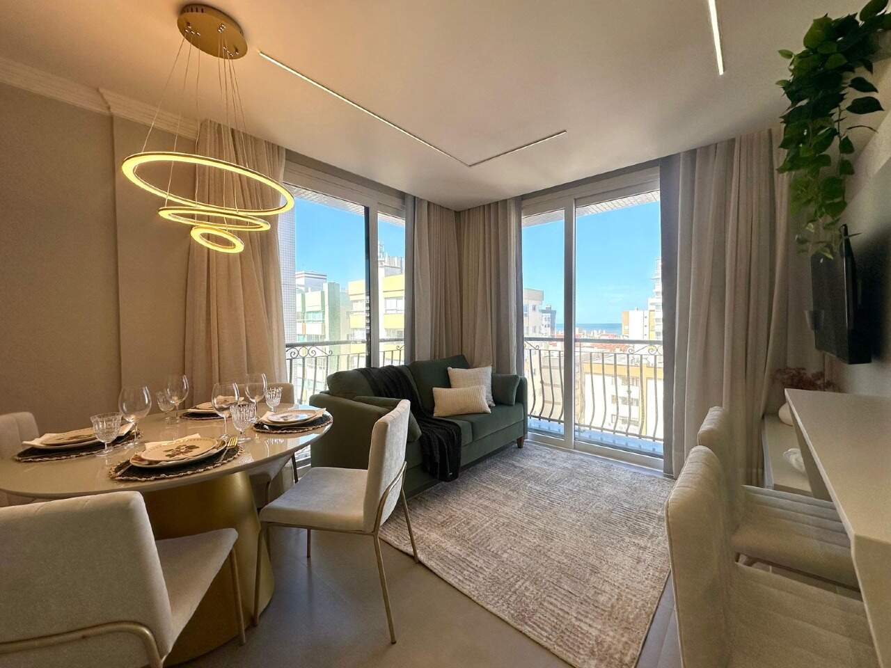 Apartamento à venda no Zona Nova: 