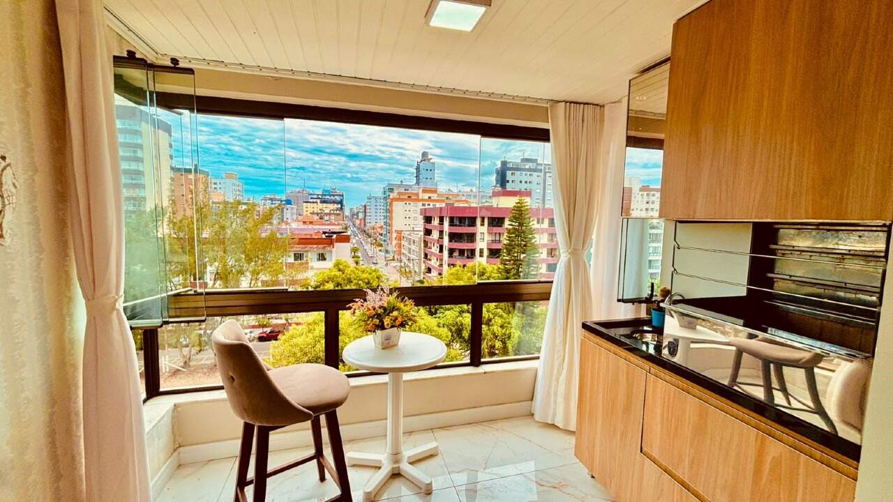 Apartamento à venda no Zona Nova: 