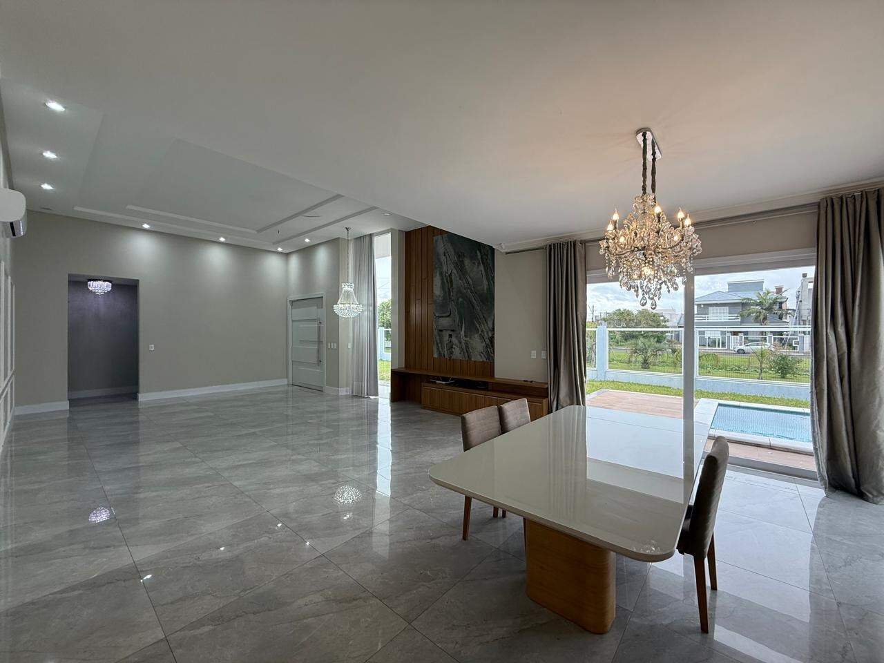 Casa à venda no Girassol: 
