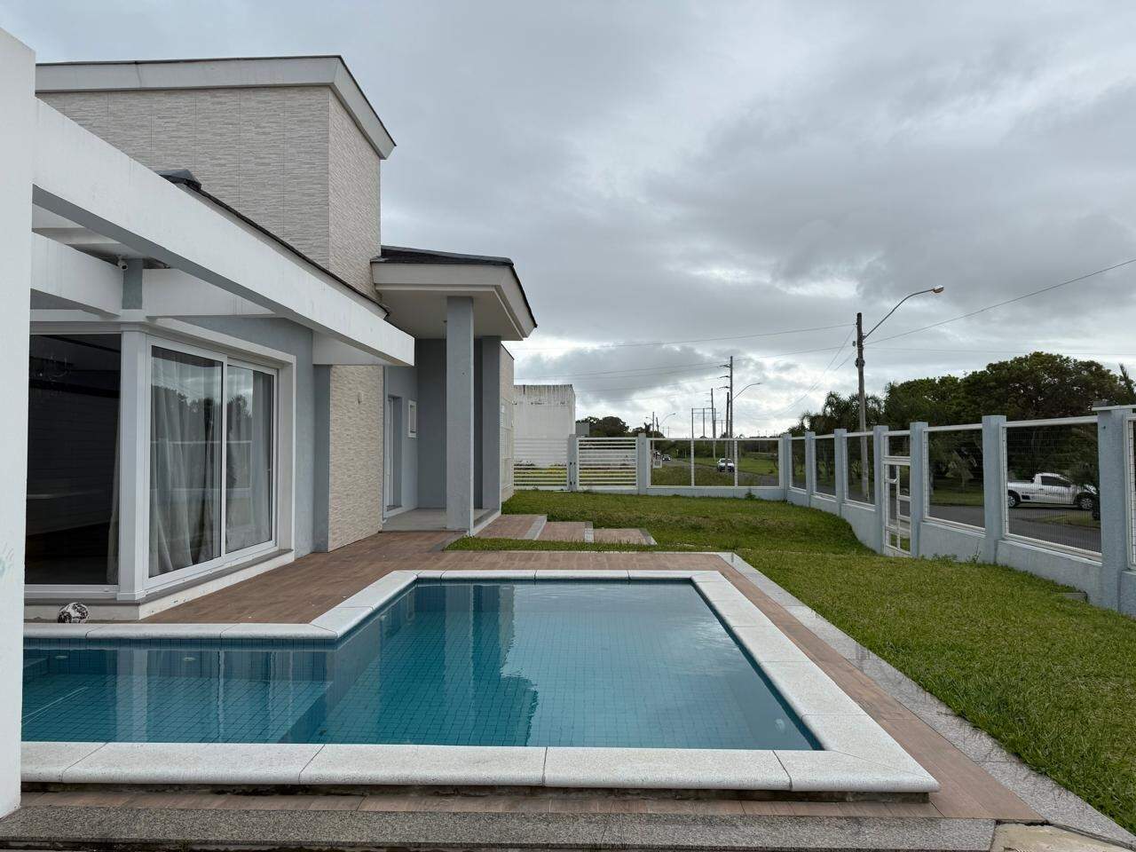 Casa à venda no Girassol: 
