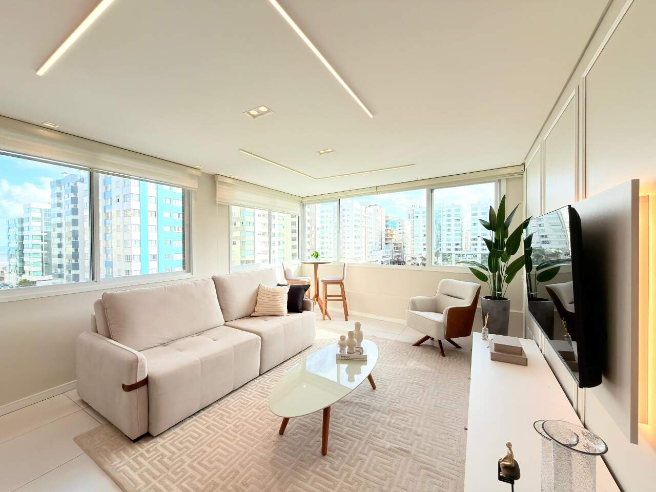 Apartamento à venda no Zona Nova: 