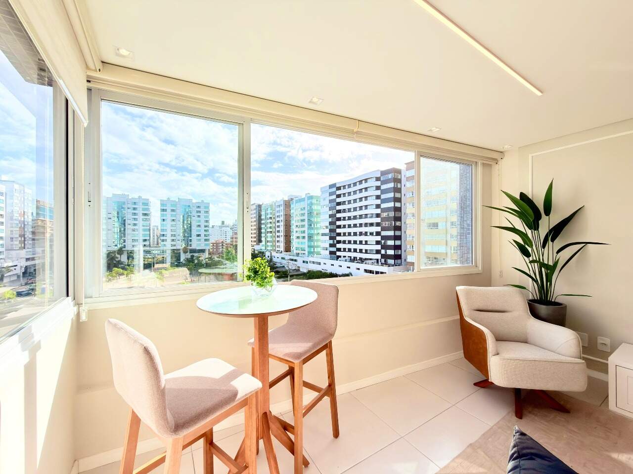 Apartamento à venda no Zona Nova: 