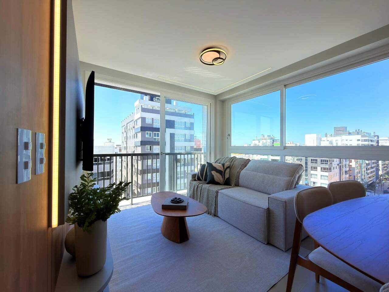Apartamento à venda no Zona Nova: 