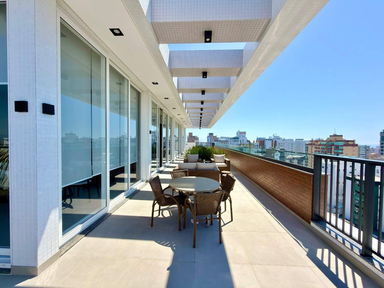 Apartamento à venda no Zona Nova: 