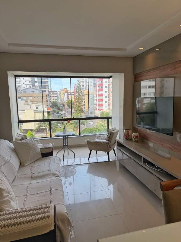 Apartamento à venda no Zona Nova: 
