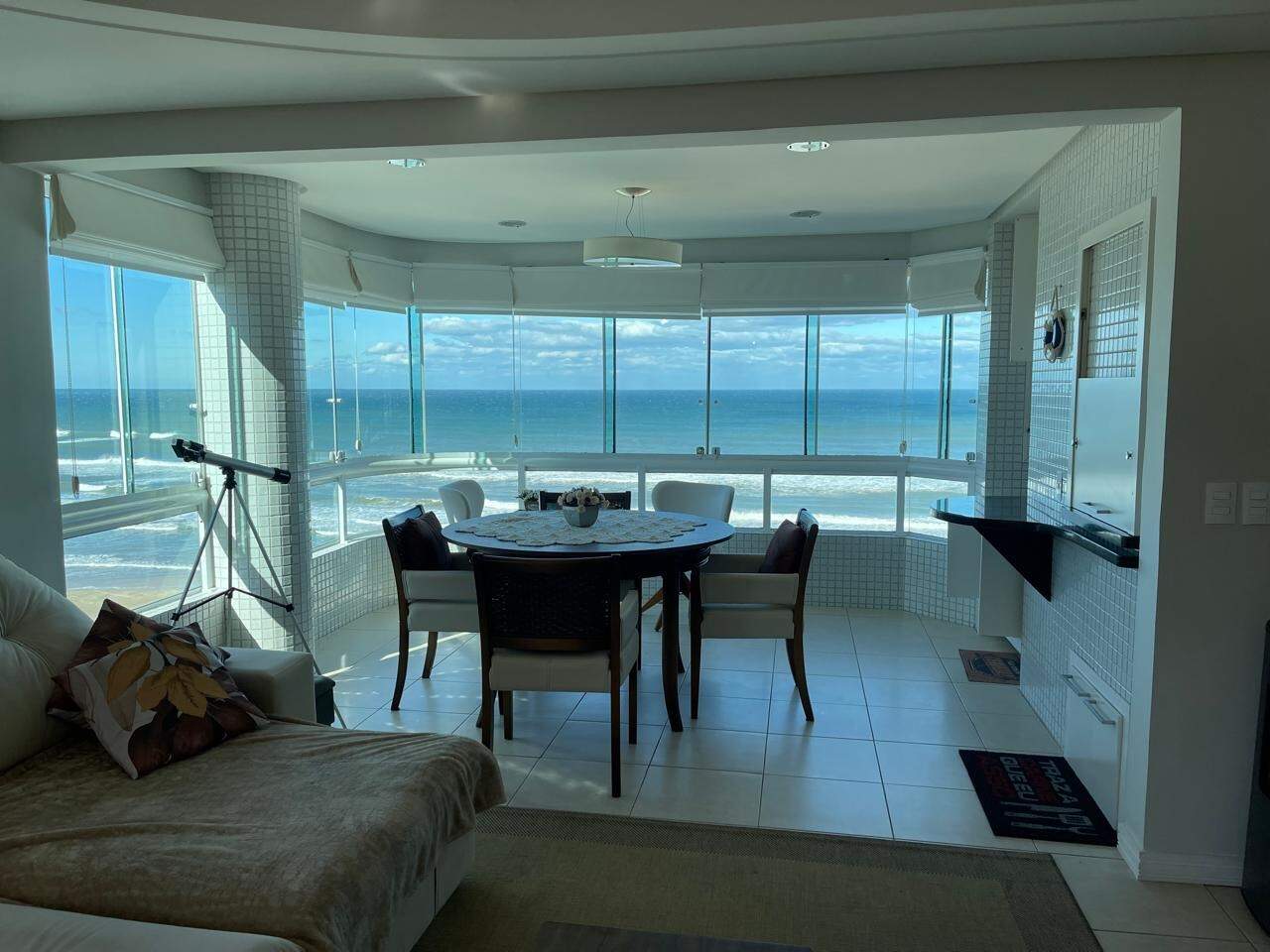 Apartamento à venda no Zona Nova: 