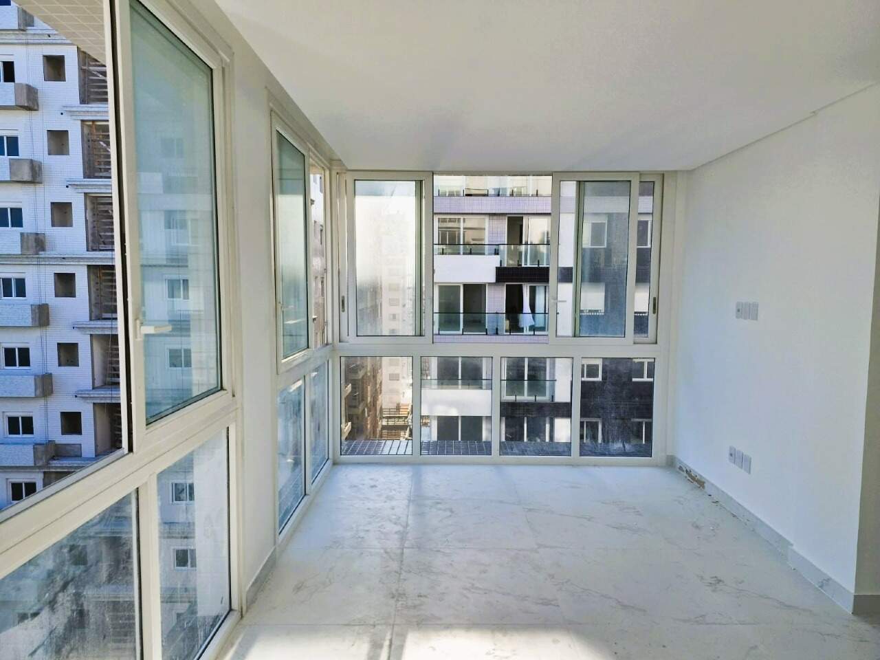 Apartamento à venda no Zona Nova: 