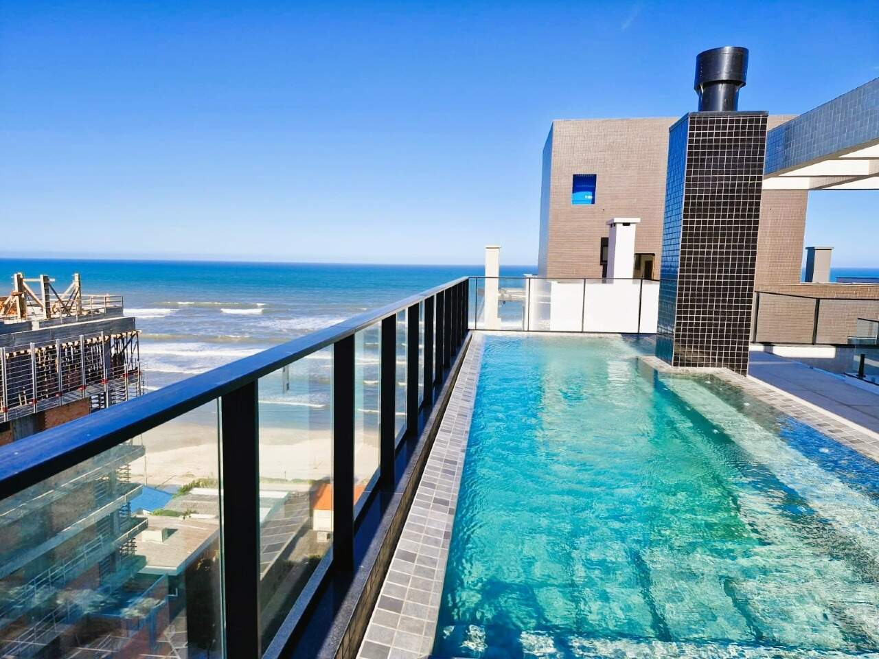 Apartamento à venda no Zona Nova: 