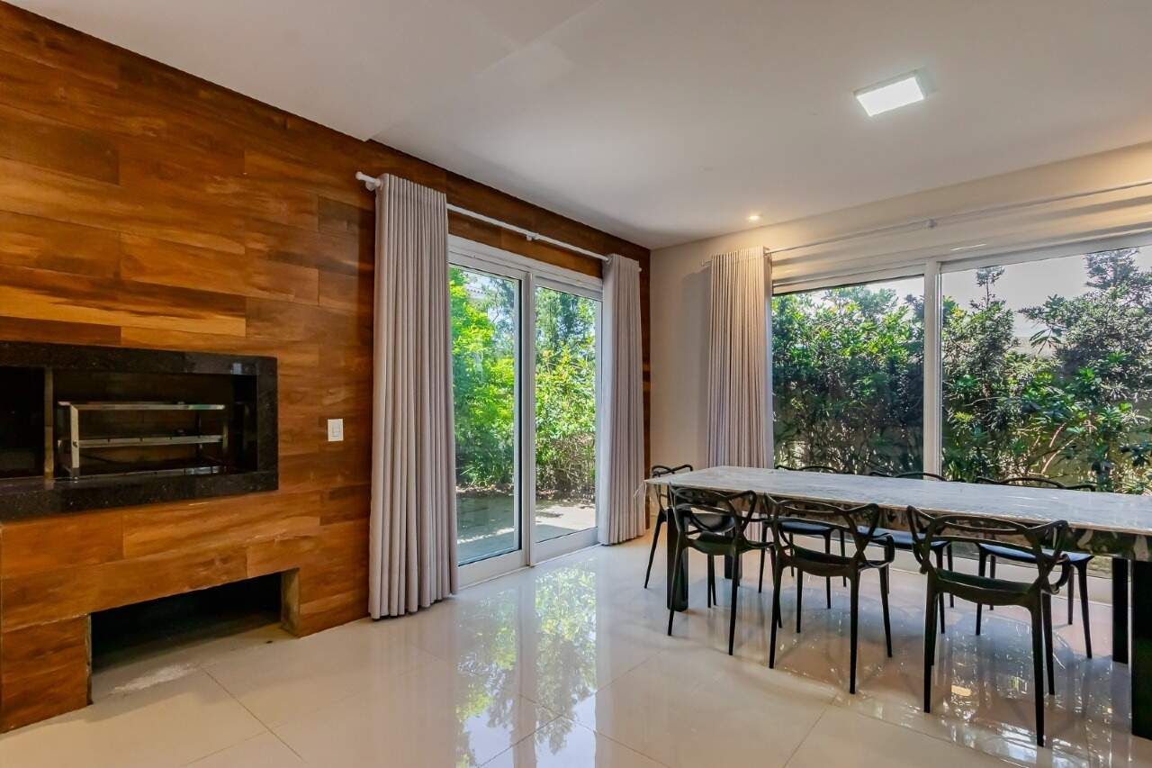 Casa em Condomínio à venda no Zona Nova: 