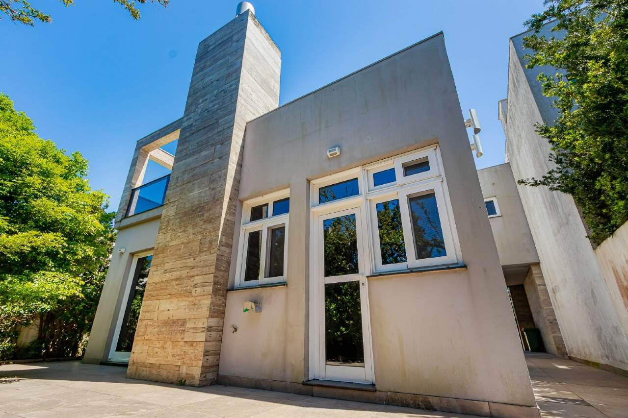 Casa em Condomínio à venda no Zona Nova: 