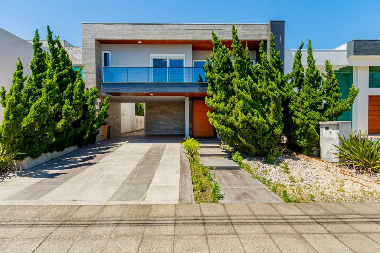 Casa em Condomínio à venda no Zona Nova: 
