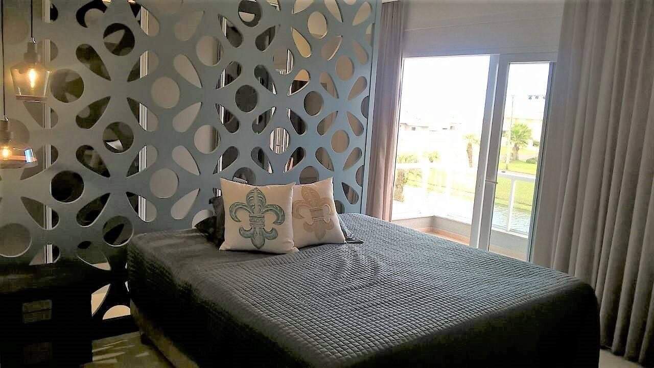 Casa em Condomínio à venda no Atlantida Sul: 