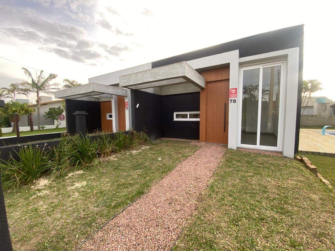 Casa à venda no Jardim Beira Mar: 