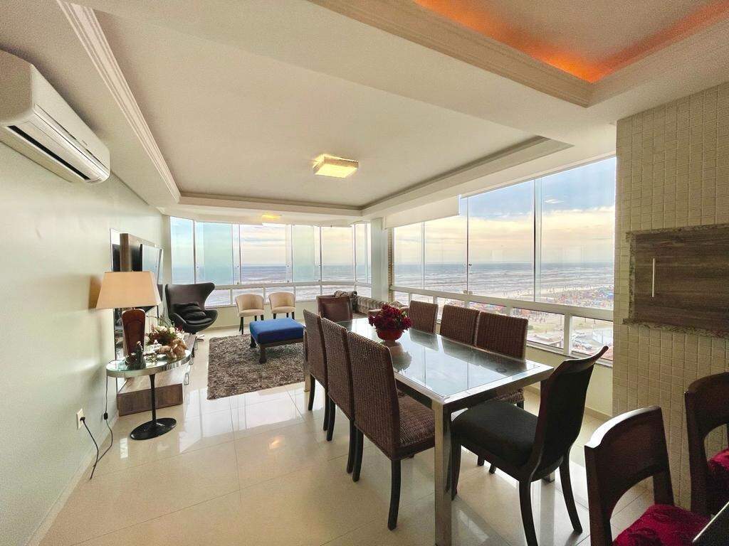 Apartamento à venda no Zona Nova: 