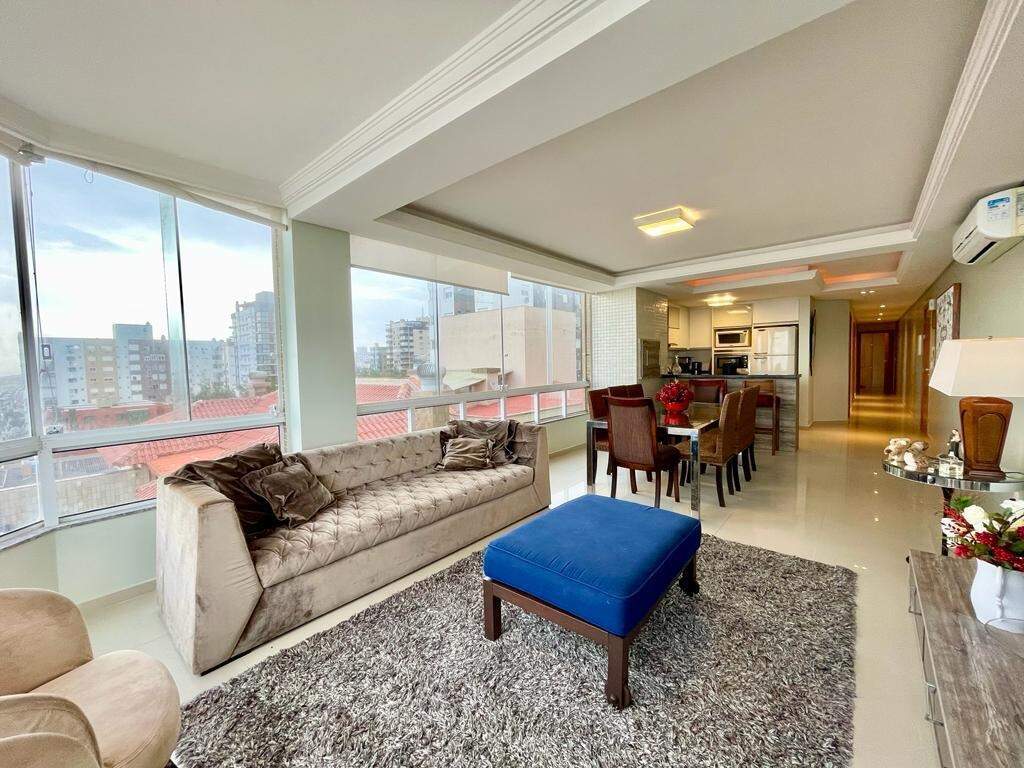 Apartamento à venda no Zona Nova: 