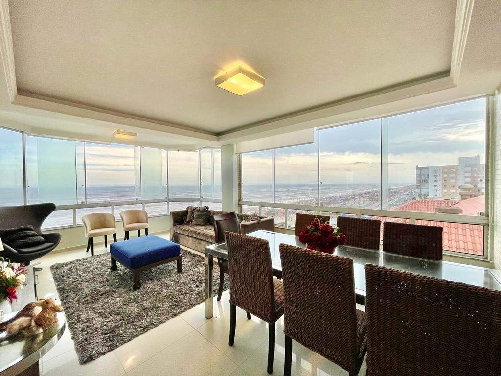 Apartamento à venda no Zona Nova: 