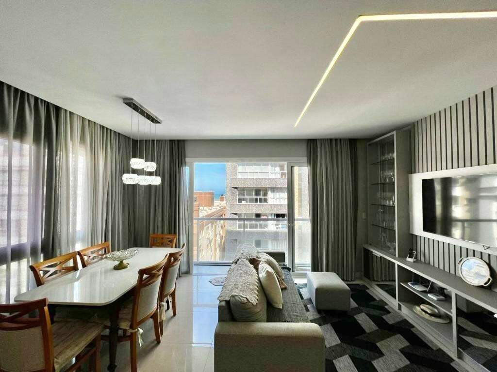 Apartamento à venda no Zona Nova: 