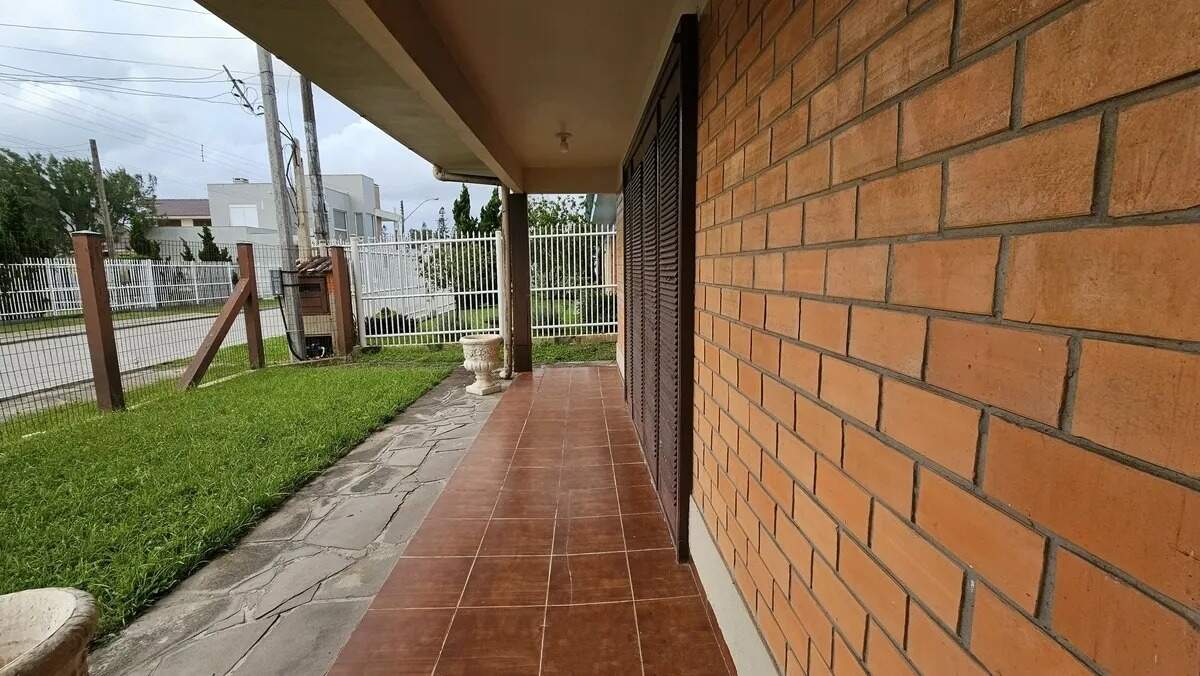 Sobrado à venda no Rainha do Mar: 