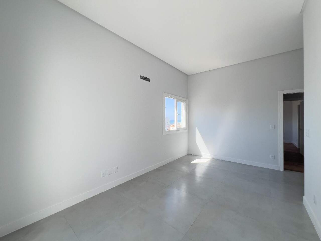 Apartamento à venda no Zona Nova: 