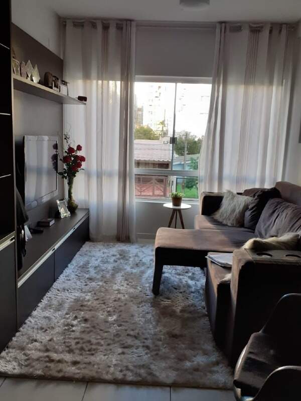 Apartamento à venda no Zona Nova: 