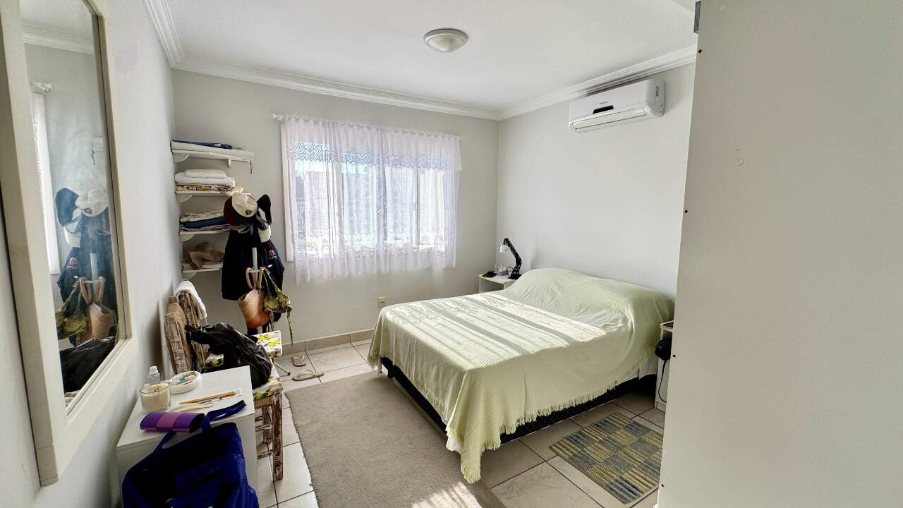 Casa à venda no Arpoador: 