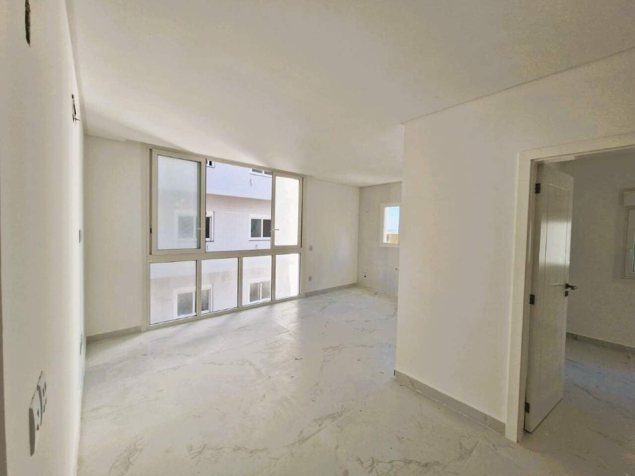 Apartamento à venda no Zona Nova: 