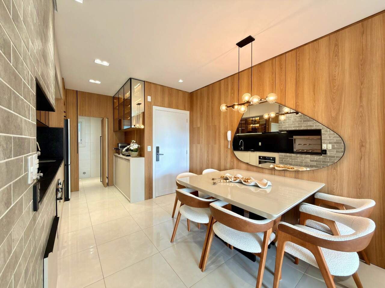 Apartamento à venda no Zona Nova: 