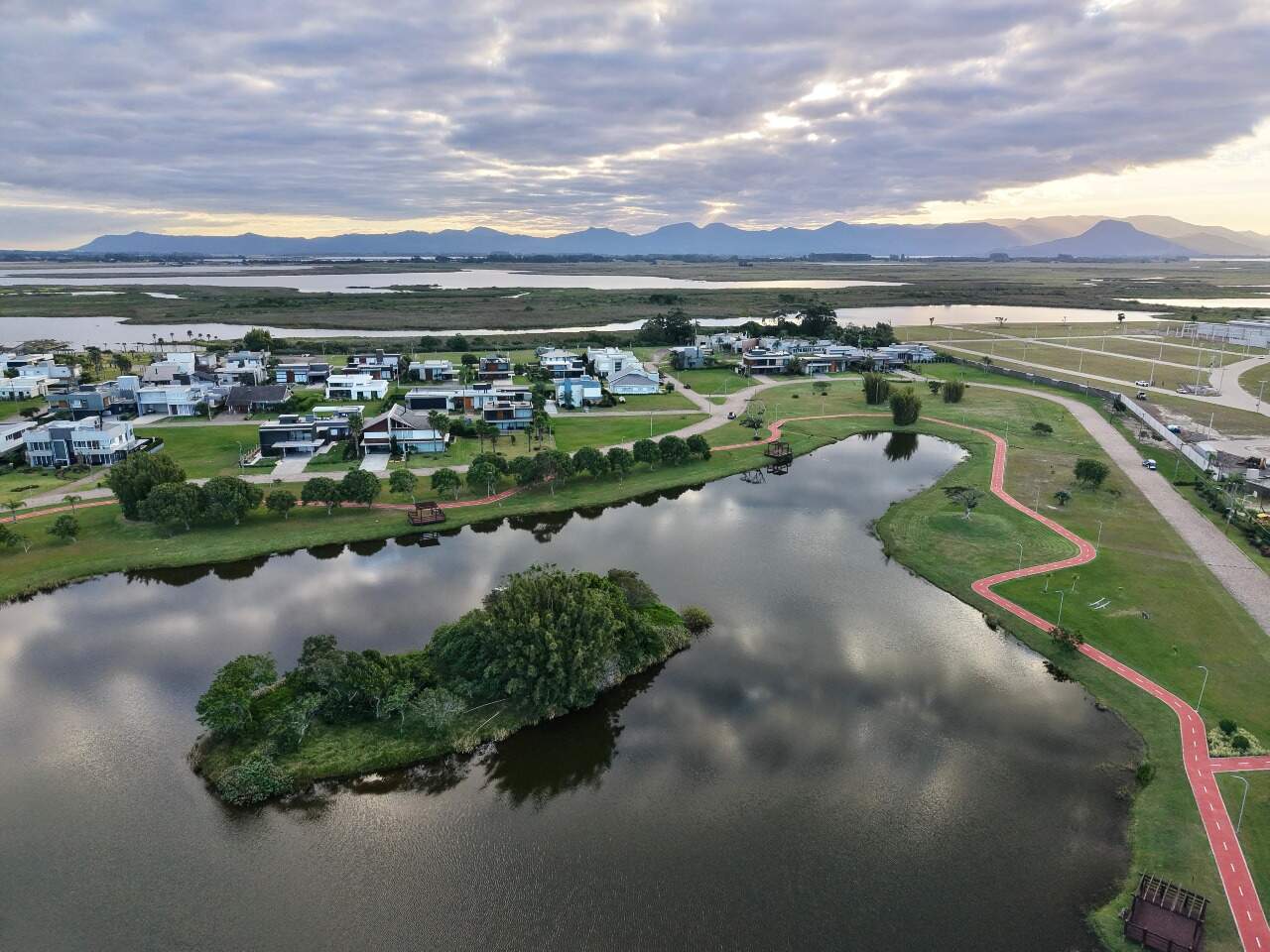 Terreno em Condomínio à venda no Condomínio Lagoa do Passo: 