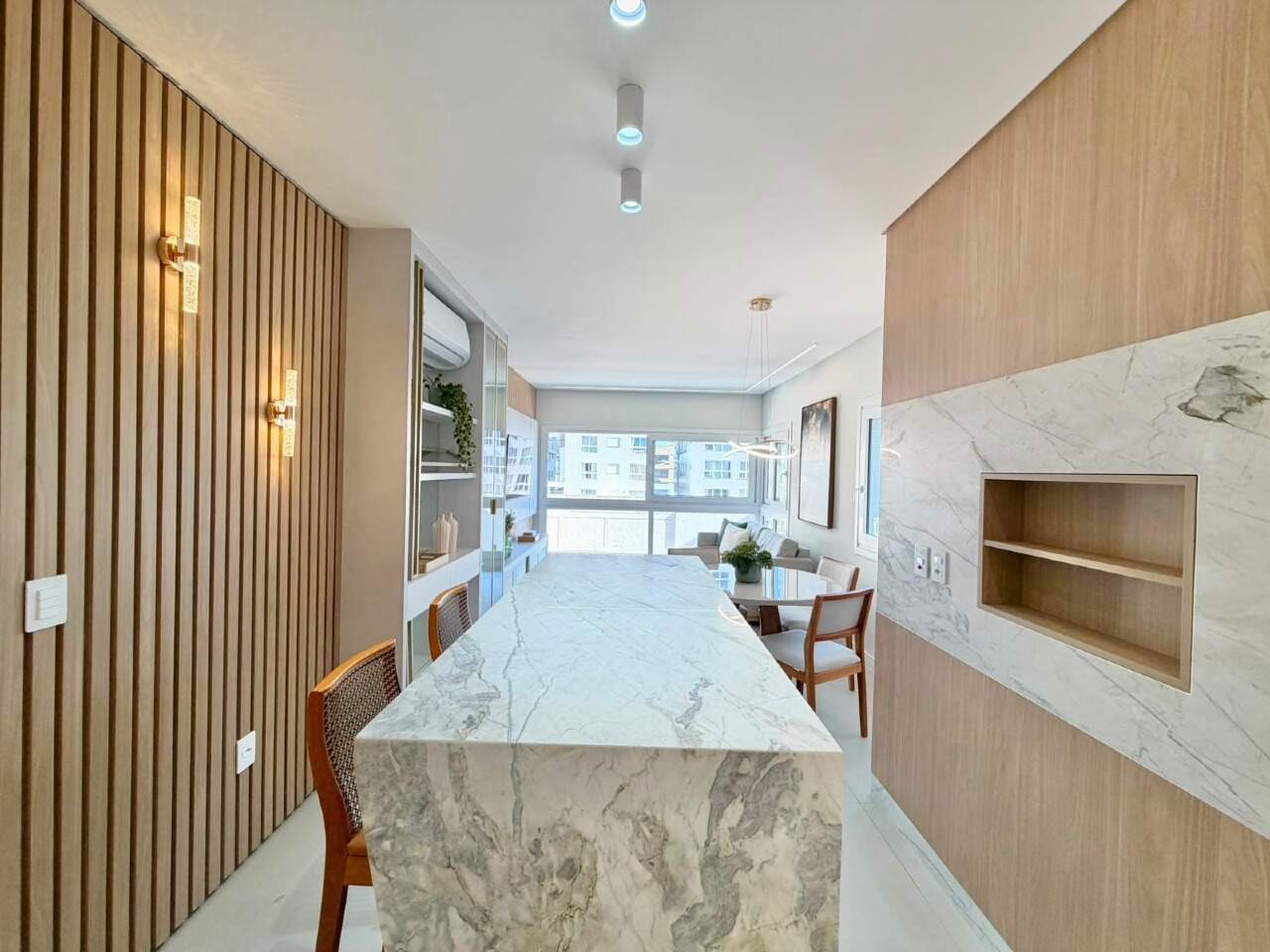 Apartamento à venda no Zona Nova: 