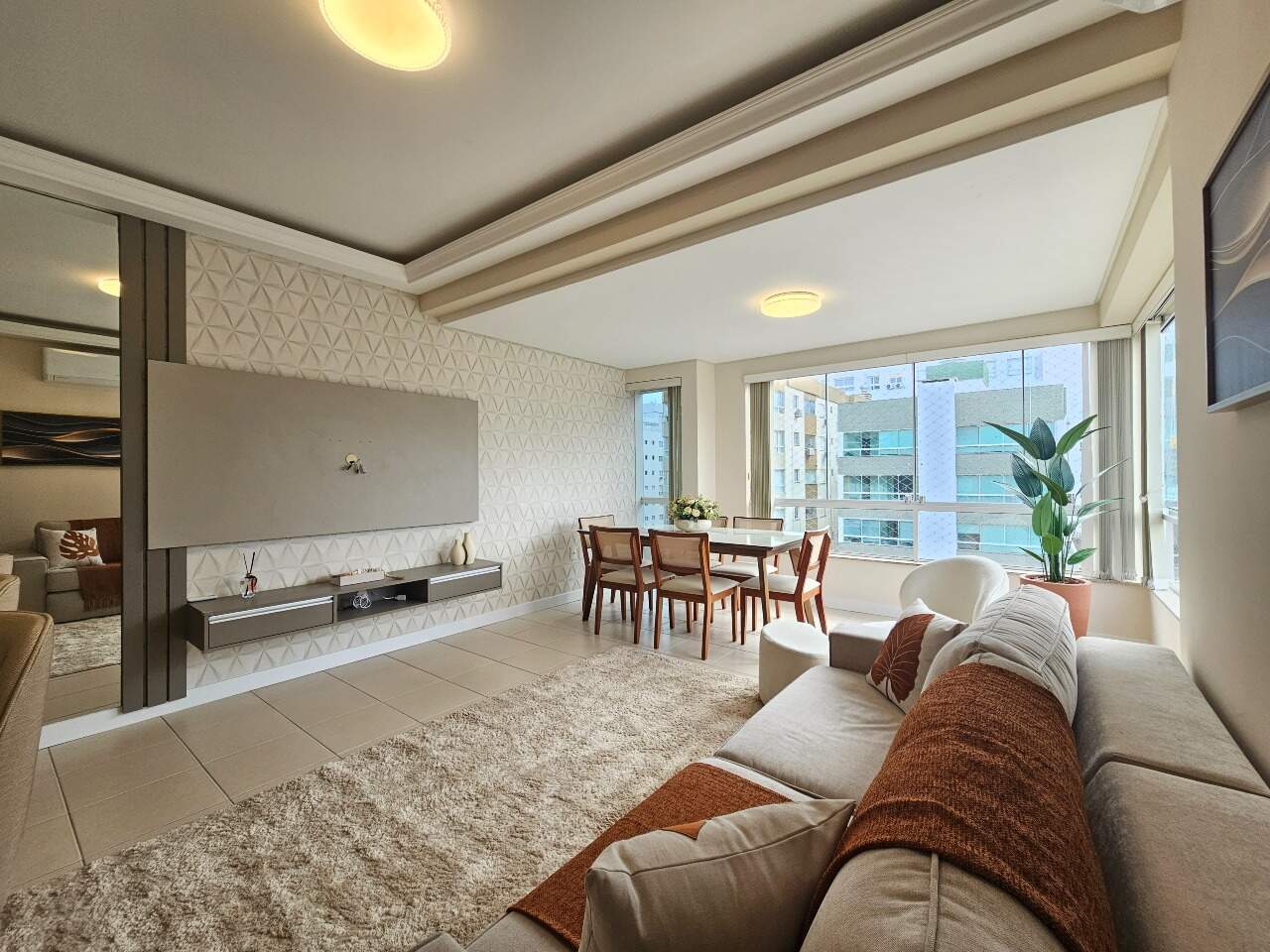 Apartamento à venda no Zona Nova: 