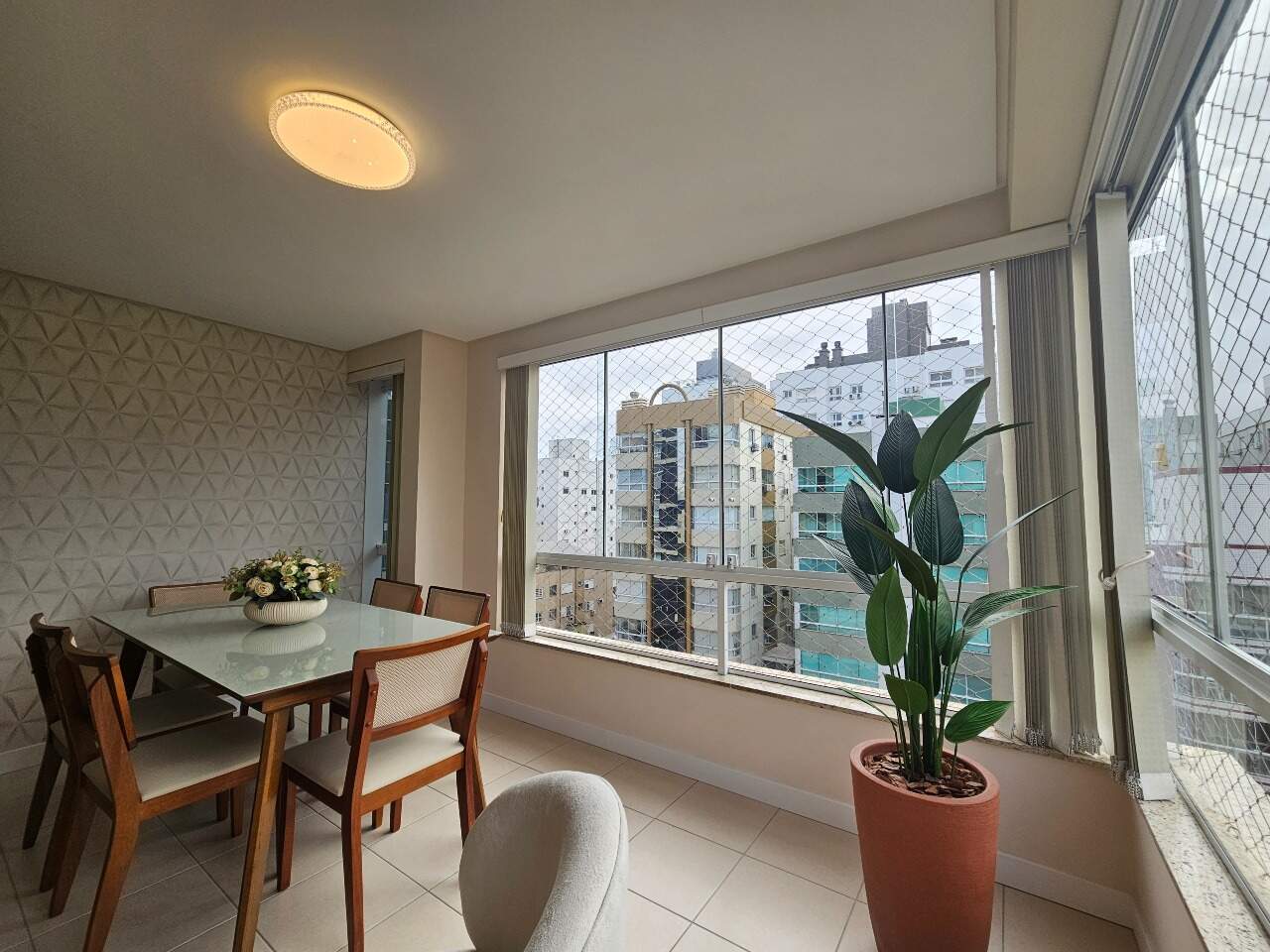 Apartamento à venda no Zona Nova: 