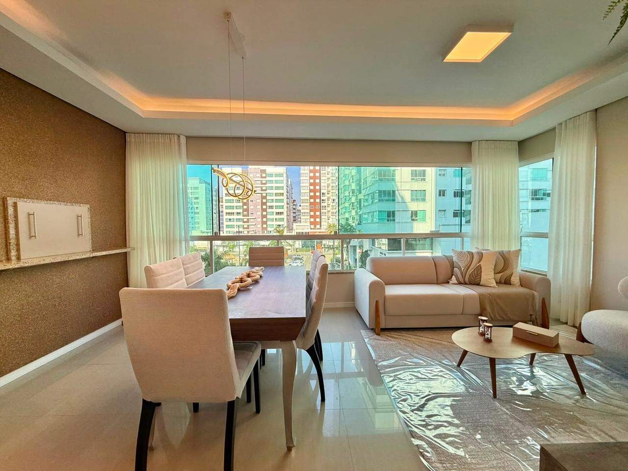 Apartamento à venda no Zona Nova: 