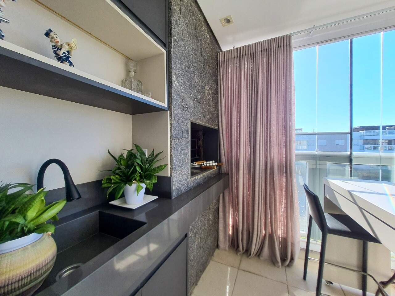Apartamento à venda no Condomínio Rossi Atlântida: 