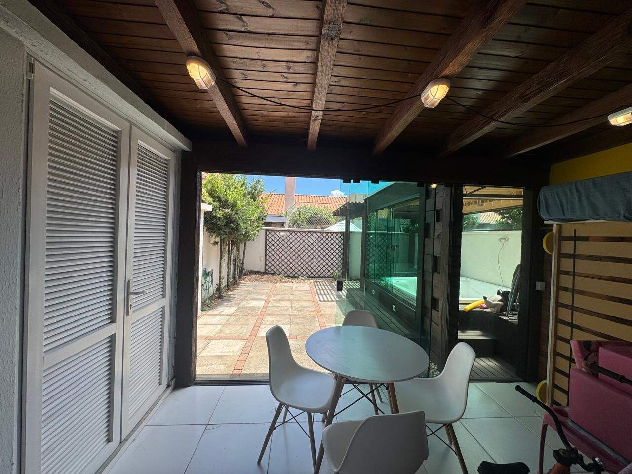 Casa em Condomínio à venda no Condomínio Casa Hermosa: 