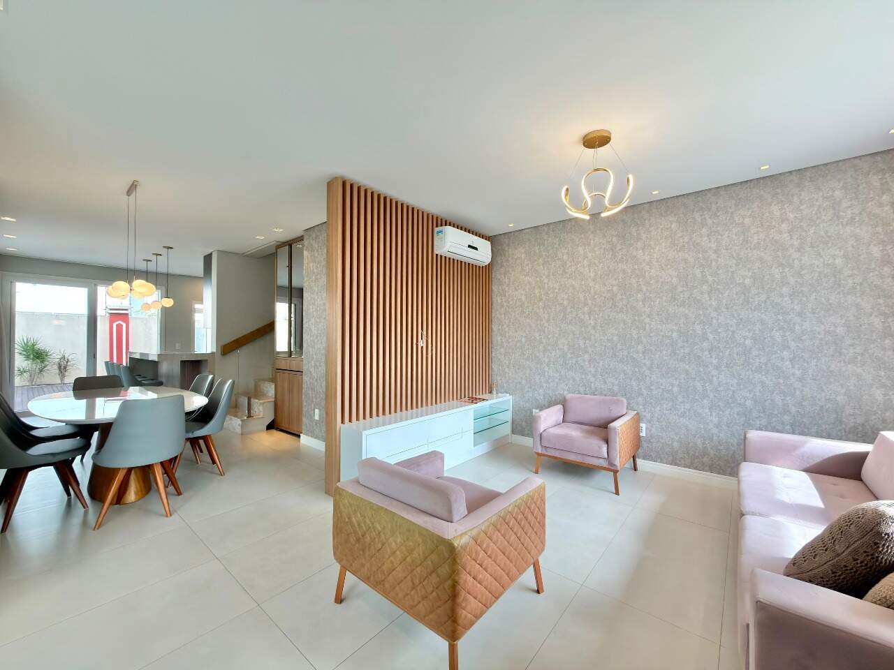 Casa em Condomínio à venda no Condomínio Murano: 