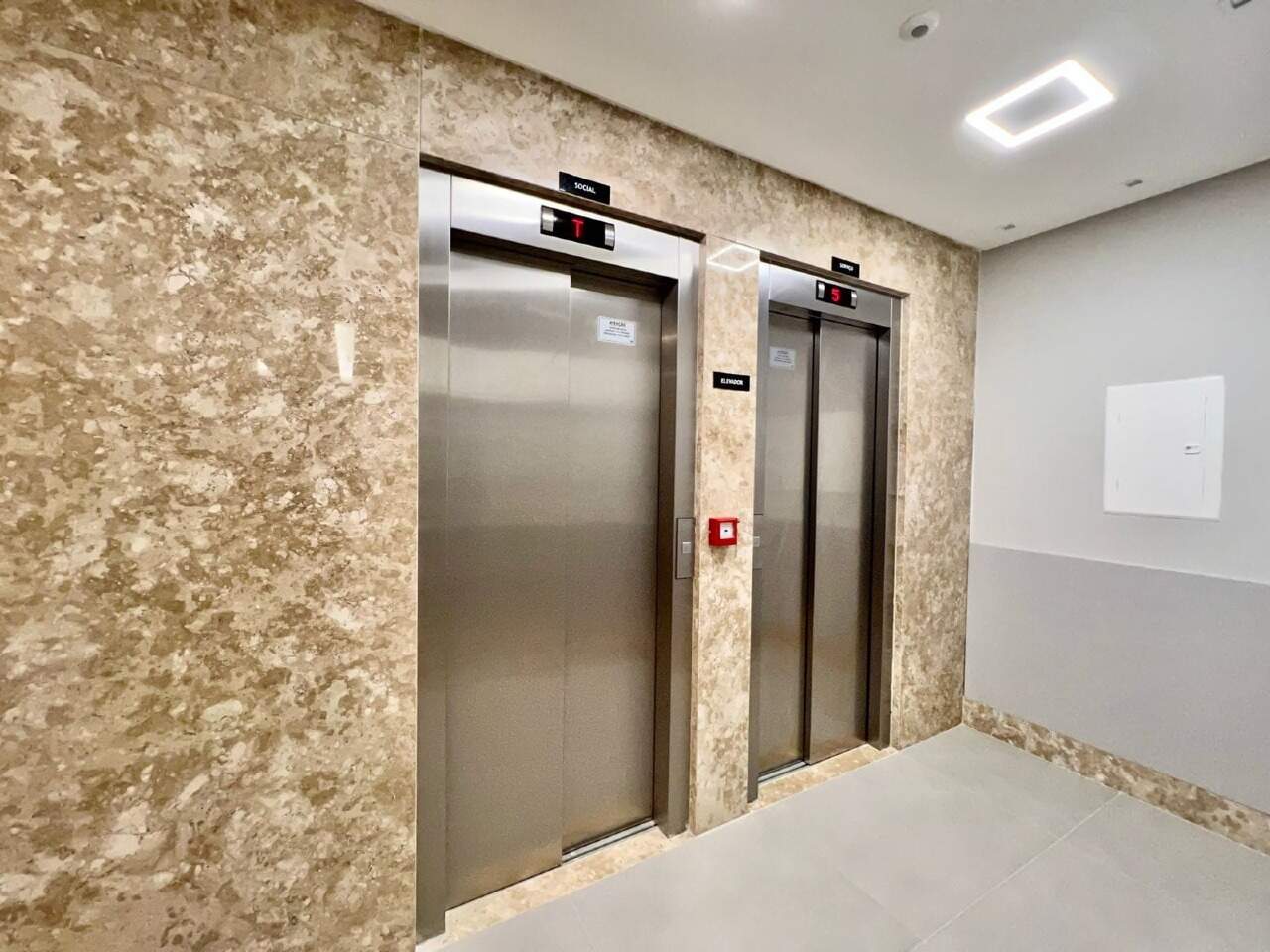 Apartamento à venda no Navegantes: 