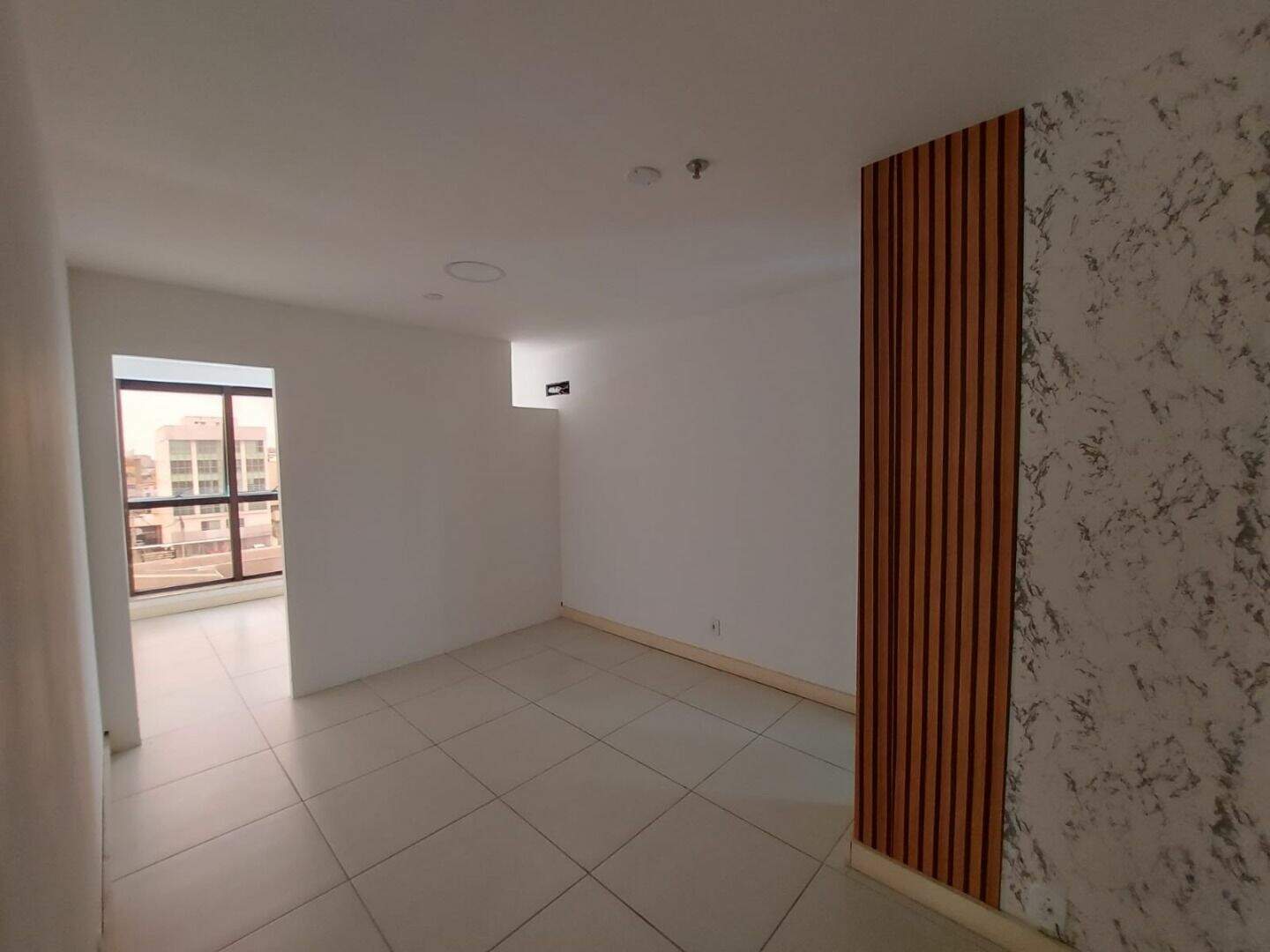 Sala à venda no Centro: 