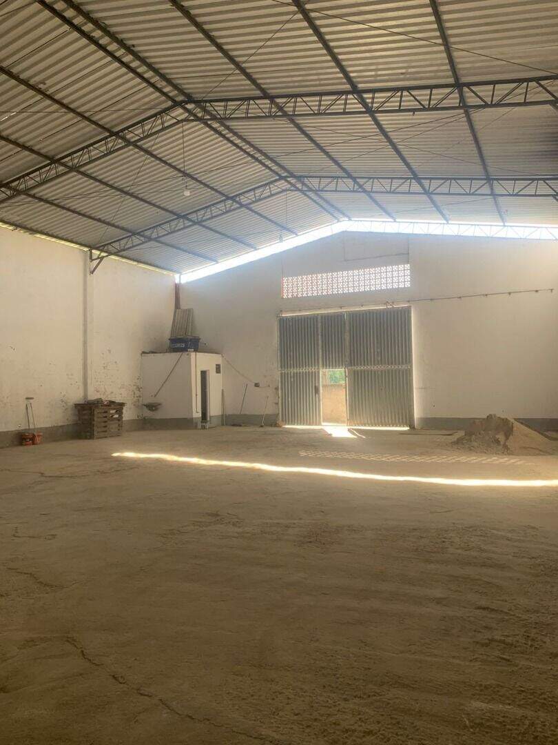 Galpão para aluguel no Bandeirantes: 