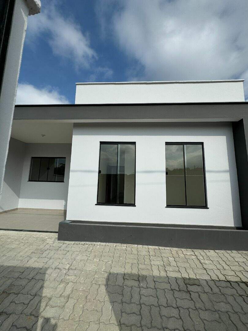 Casa à venda no Cajueiro: 