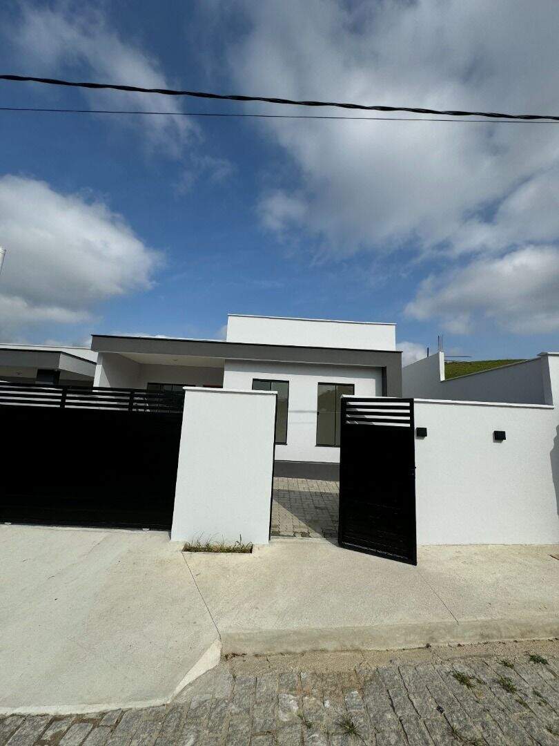 Casa à venda no Cajueiro: 